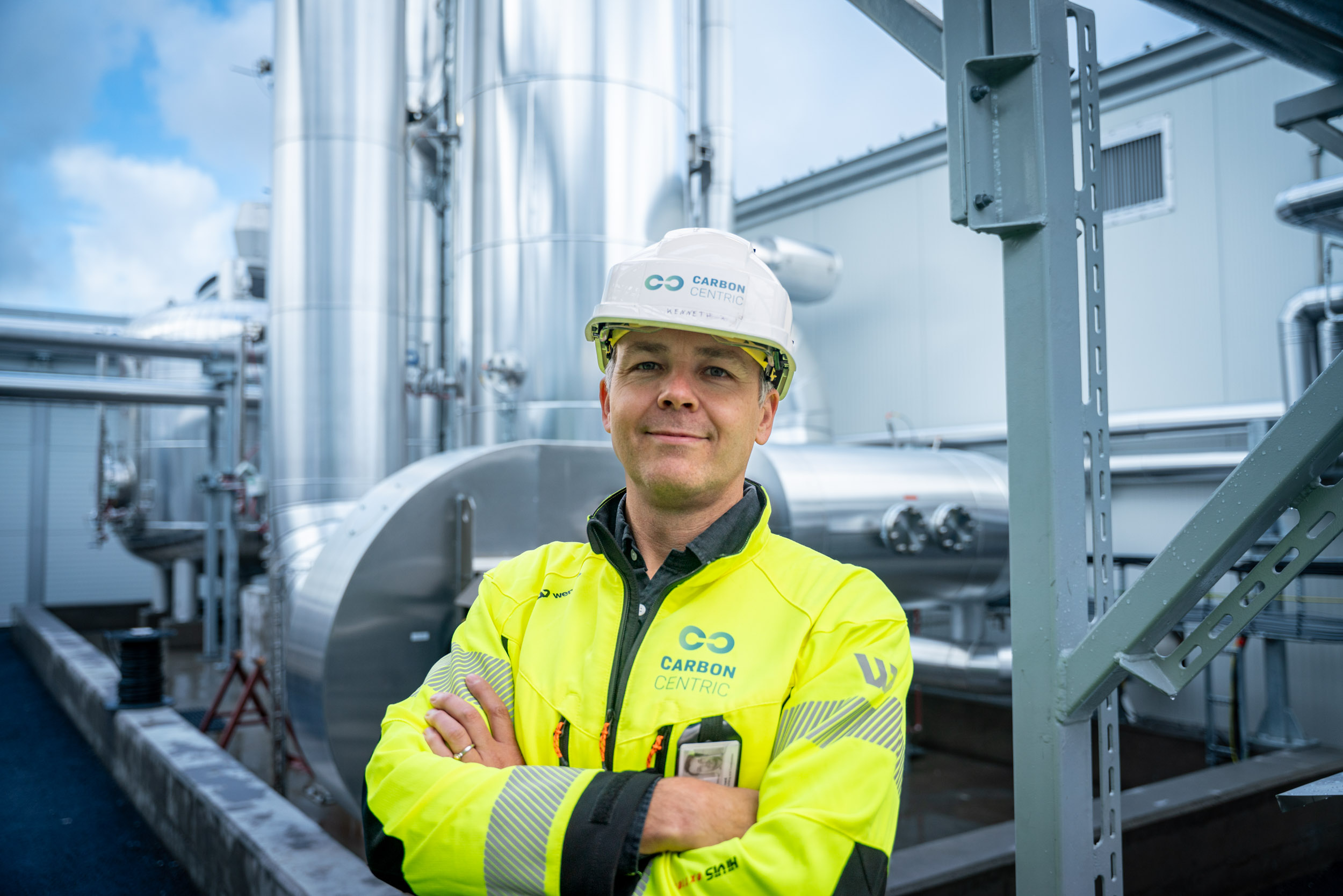 Ansatt foran anlegget i Rakkestad